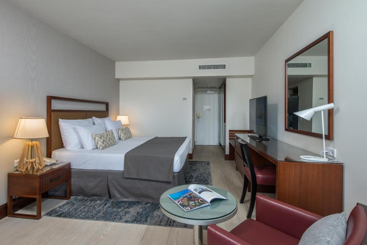 โรงแรมอิสโรเทลคิงโซโลโมน เอลัต ภายนอก รูปภาพ A room at the hotel