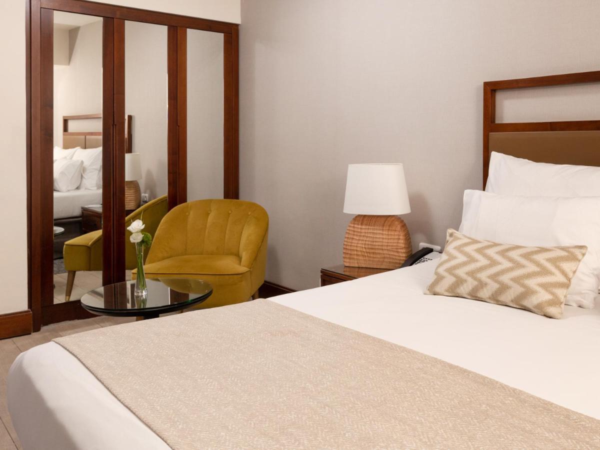 โรงแรมอิสโรเทลคิงโซโลโมน เอลัต ภายนอก รูปภาพ A bedroom at the hotel