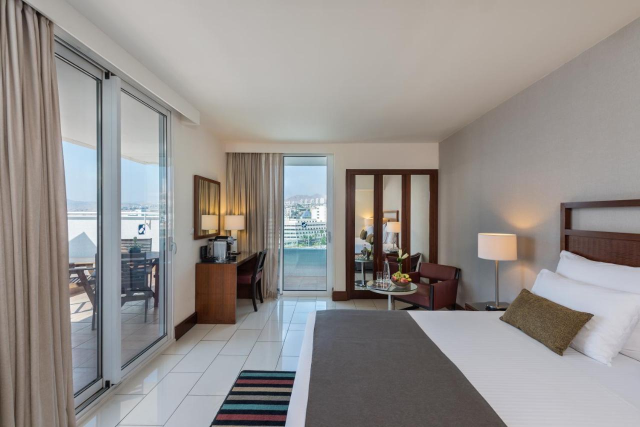 โรงแรมอิสโรเทลคิงโซโลโมน เอลัต ภายนอก รูปภาพ A room at the hotel