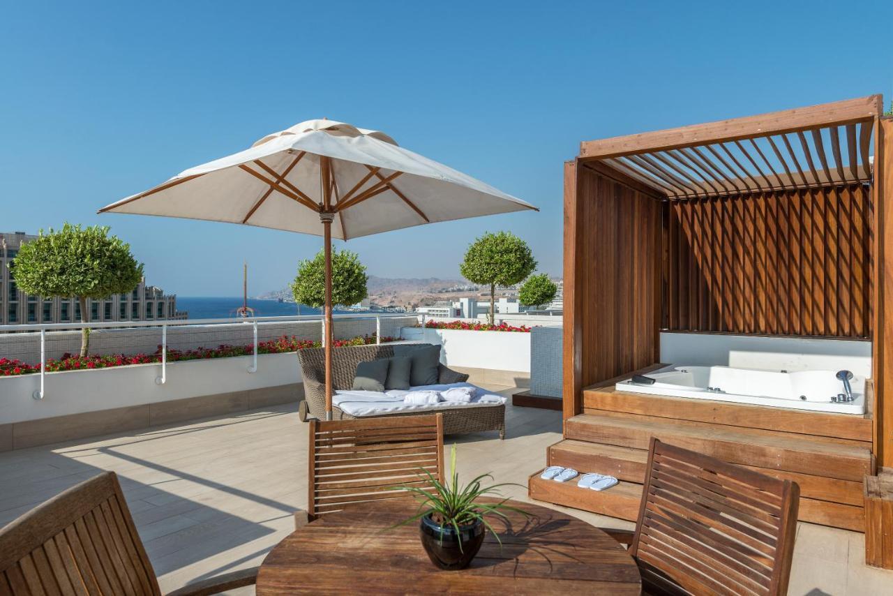 โรงแรมอิสโรเทลคิงโซโลโมน เอลัต ภายนอก รูปภาพ Rooftop pool at the West End